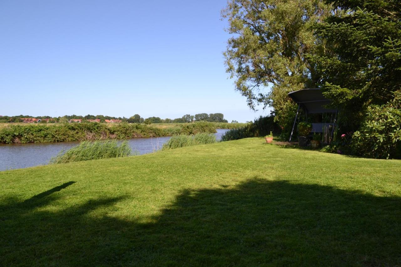 Ferienhaus Am Wasser Hinte Eksteriør billede